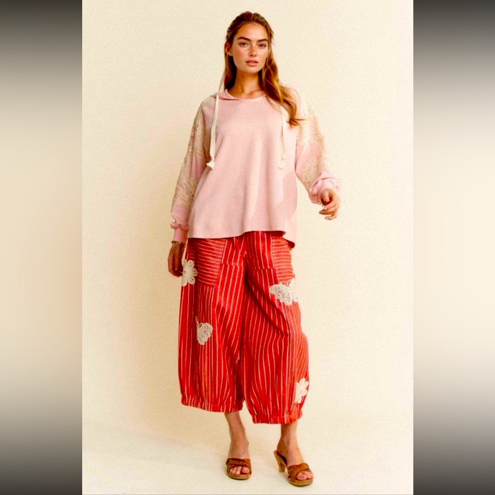Davi & Dani Red Denim Stripe Butterfly Barrel Pants